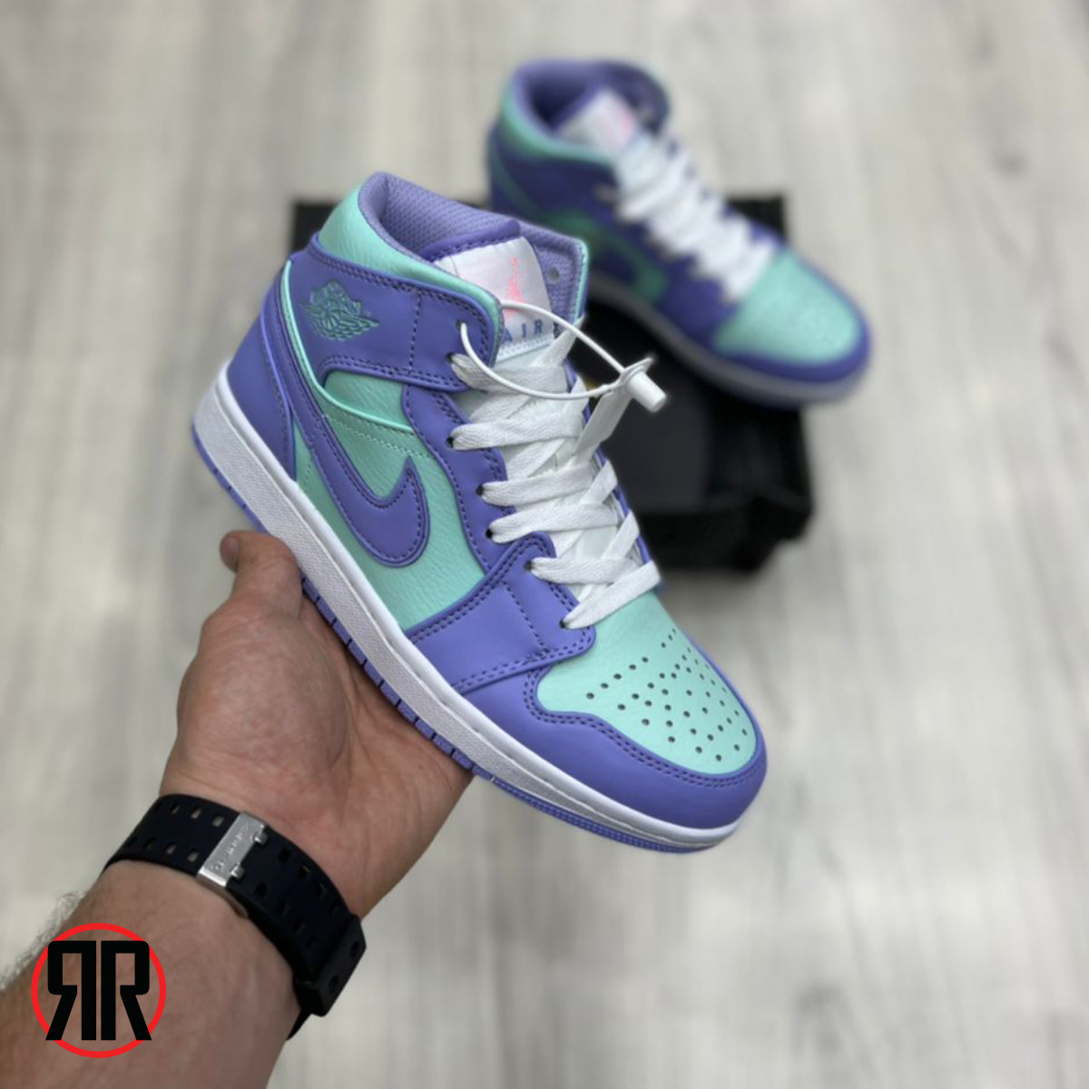 کتونی زنانه نایک Nike Air Jordan 1 High